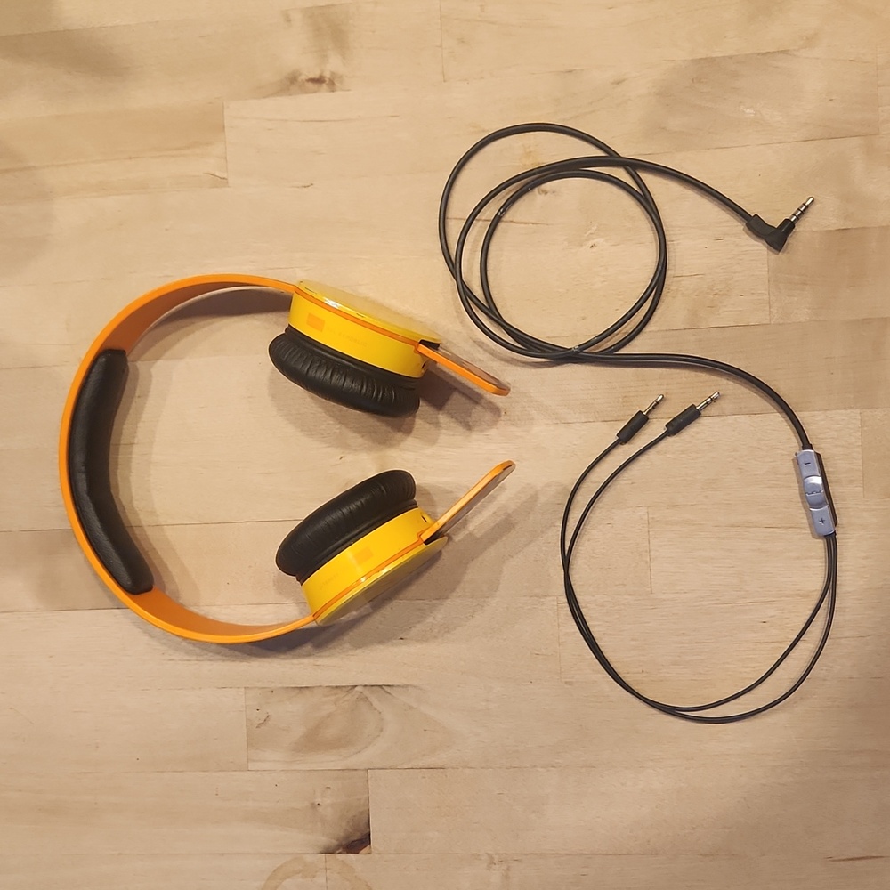 Sol Republic x Deadmau5 wired headphones